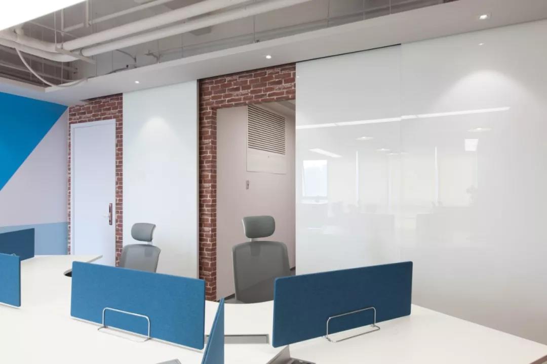 中山广场SOHO蓝橙办公室-41