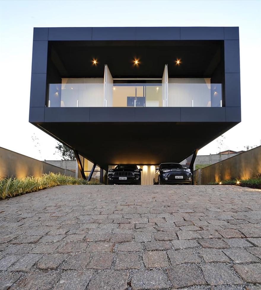 巴西独特 V 型支柱住宅设计-2