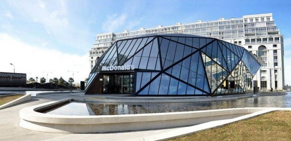 格鲁吉亚豪华麦当劳餐厅丨KHMALADZE Architects-17