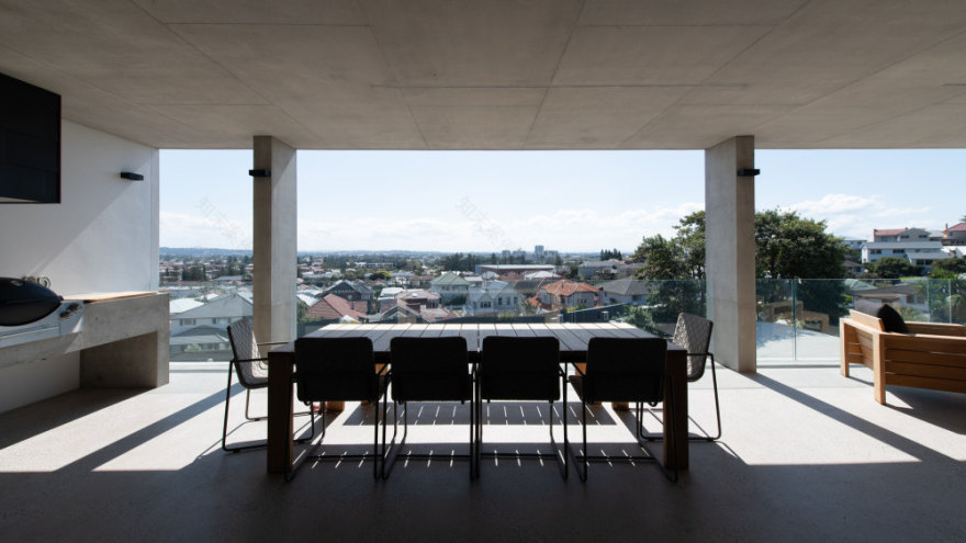 澳大利亚伯恩海滩混凝土住宅-30