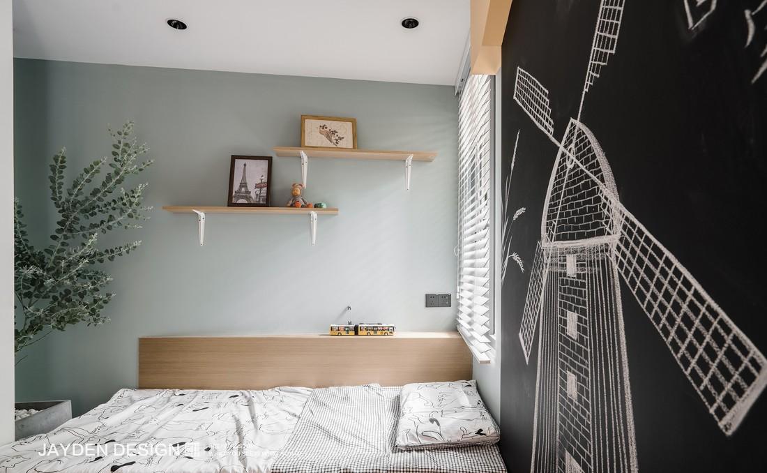 小空间大利用,90 后小夫妻的完美公寓改造-39