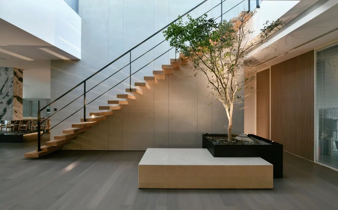 厦门徐绮设计事务所 | 现代简约的艺术办公空间-43