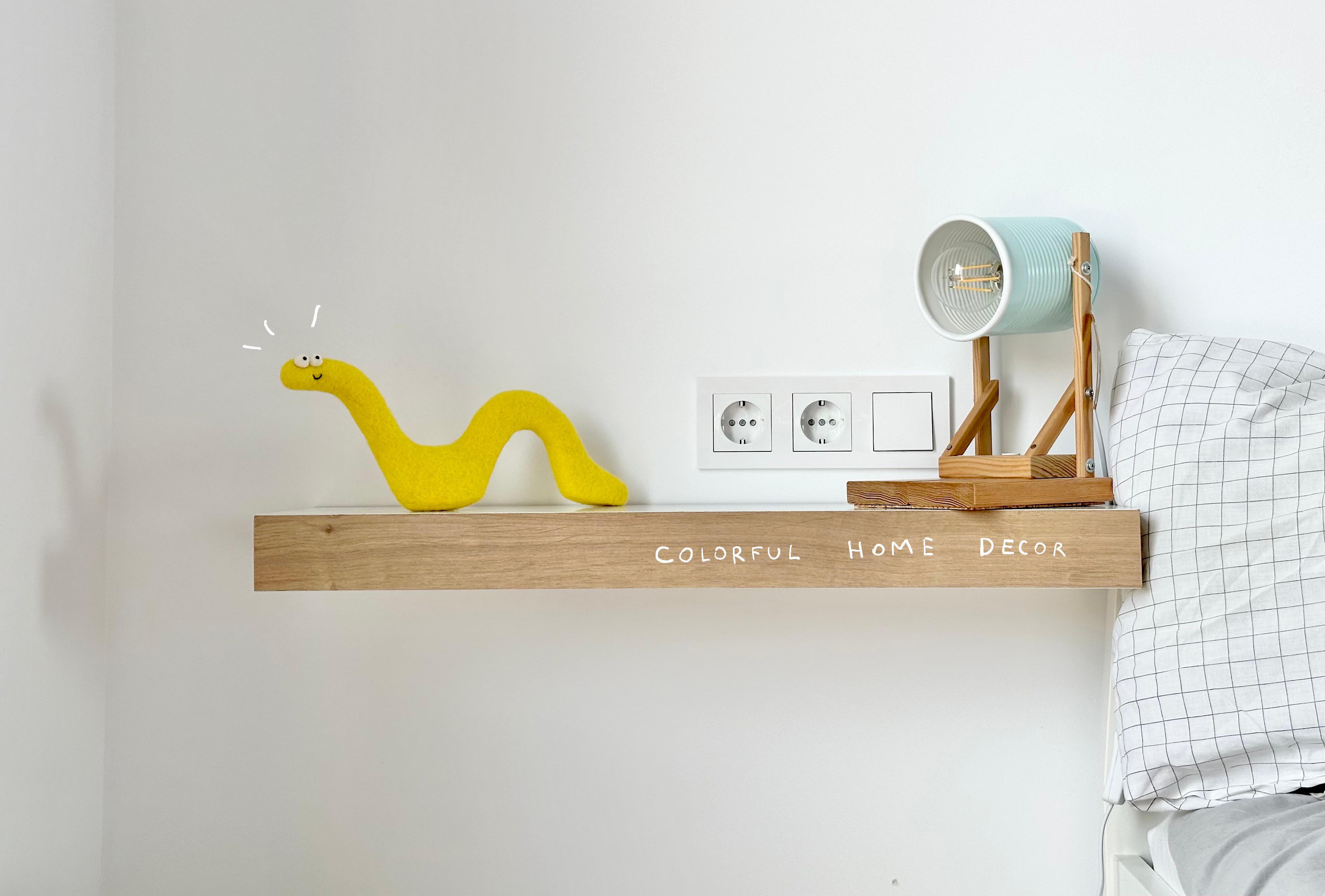 针刺毡制黄色羊毛蛇-6