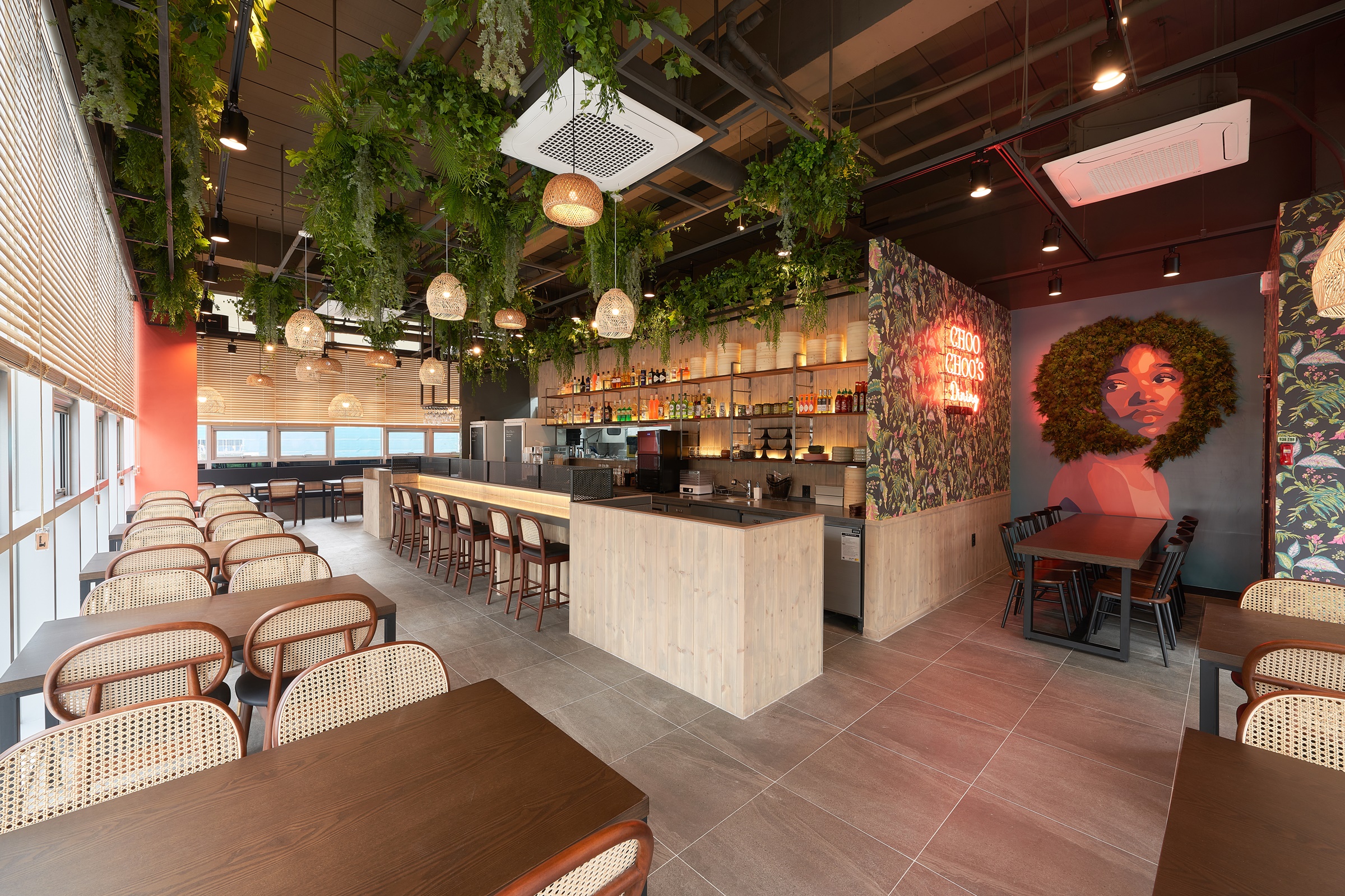 异域风情 35 平米亚洲餐厅设计-2