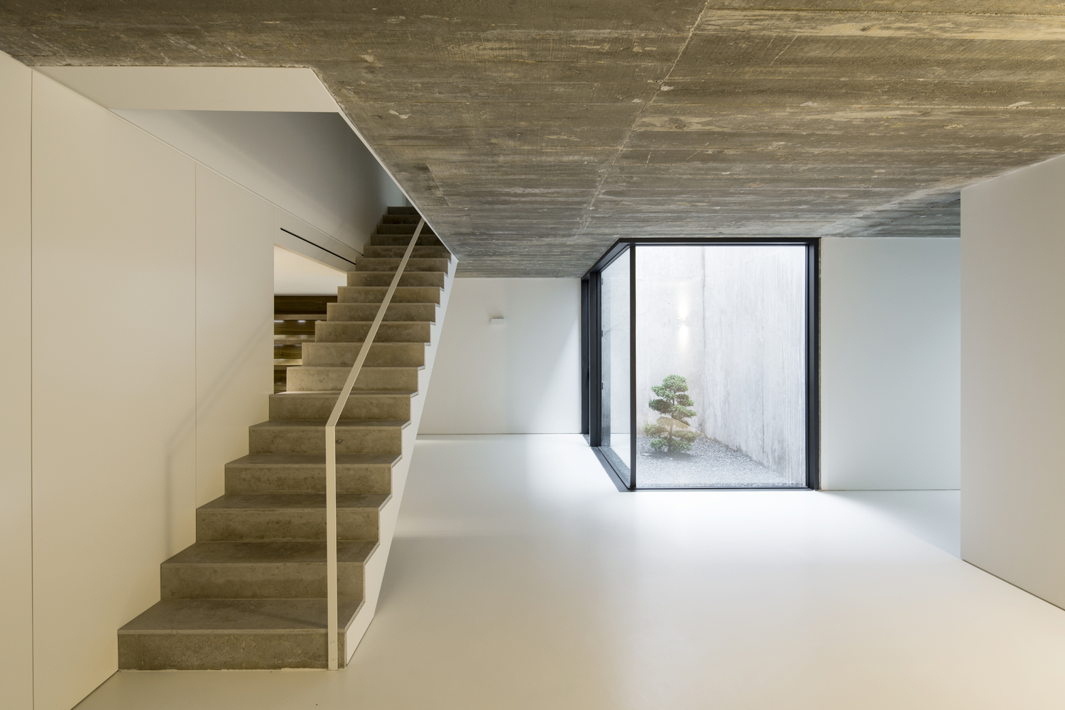 葡萄牙 Soutelo 乡村别墅 | 和谐融入自然的室内设计-16