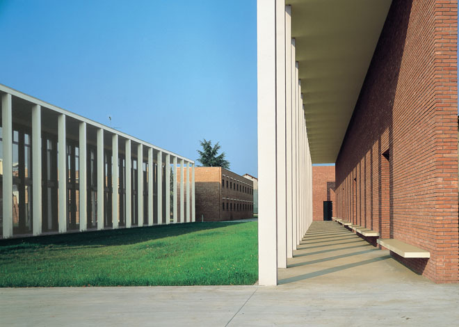 加利阿泰的老年人病例(此处case在医学语境常见意为病例,anziani指老年人,a Galliate表示在加利阿泰(一个地名),需根据具体背景确认是否准确) 丨意大利诺瓦拉丨Antonio Monestiroli,Paolo Rizzatto-14