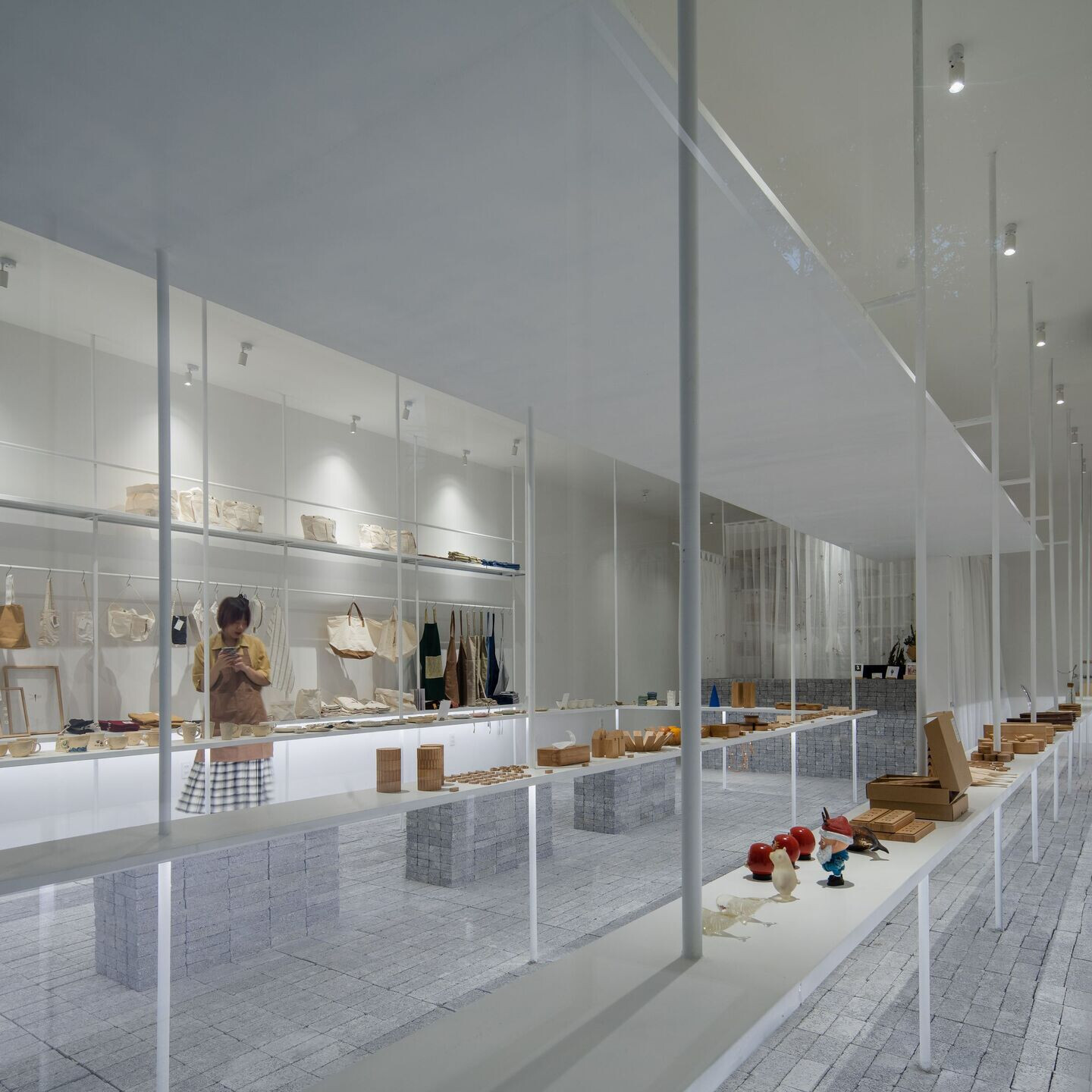 越南陶器店创意展示空间丨越南胡志明市丨Sawadeesign Studio-48