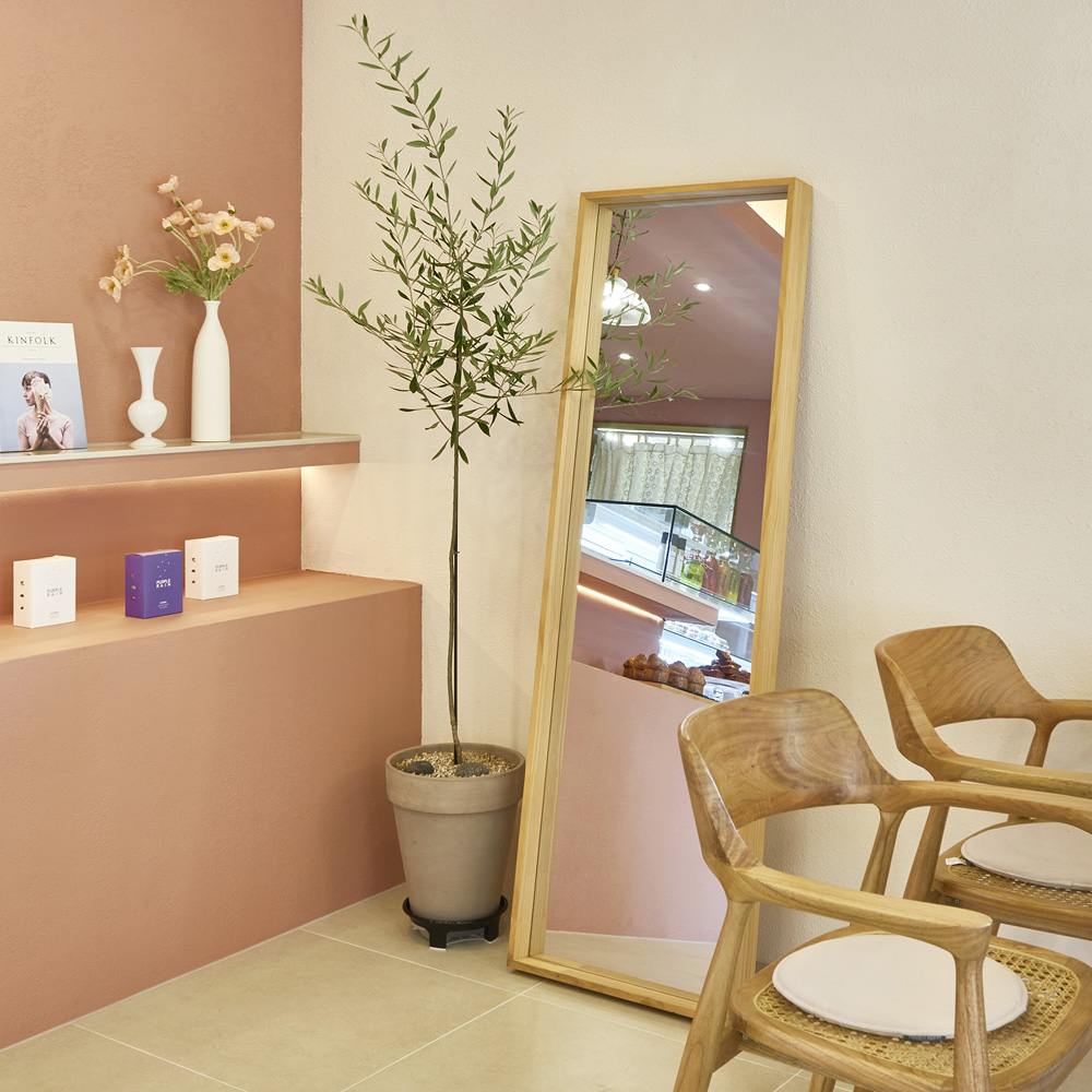 13 坪水原咖啡厅，粉红外观点亮空间设计-17