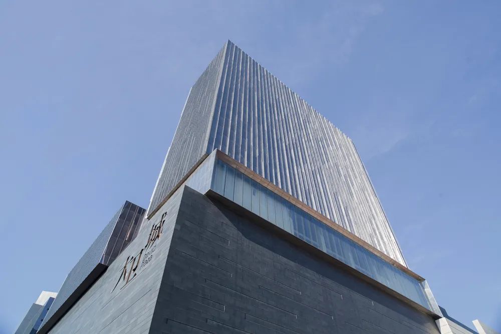 礼品盒建筑 · 郑州丹尼斯大卫城丨中国郑州丨Aedas-28