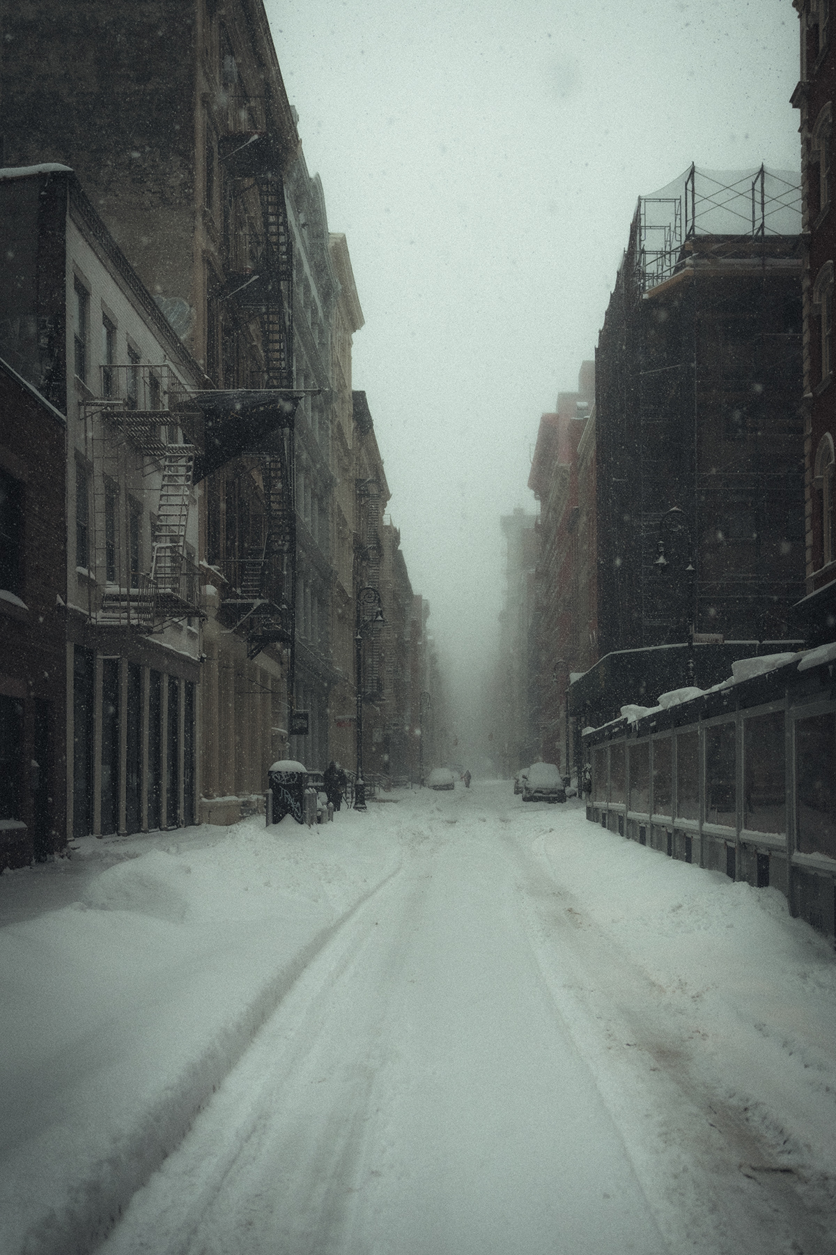 极简白色空间 · 知名设计师打造温馨家居丨Whiteout Conditions-7