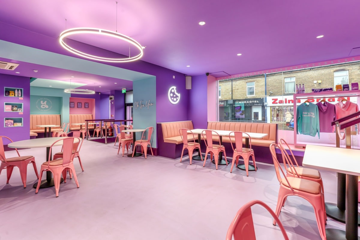 Oh So Yum!糖果色梦幻甜品店设计丨英国丨Phoenix Wharf-12