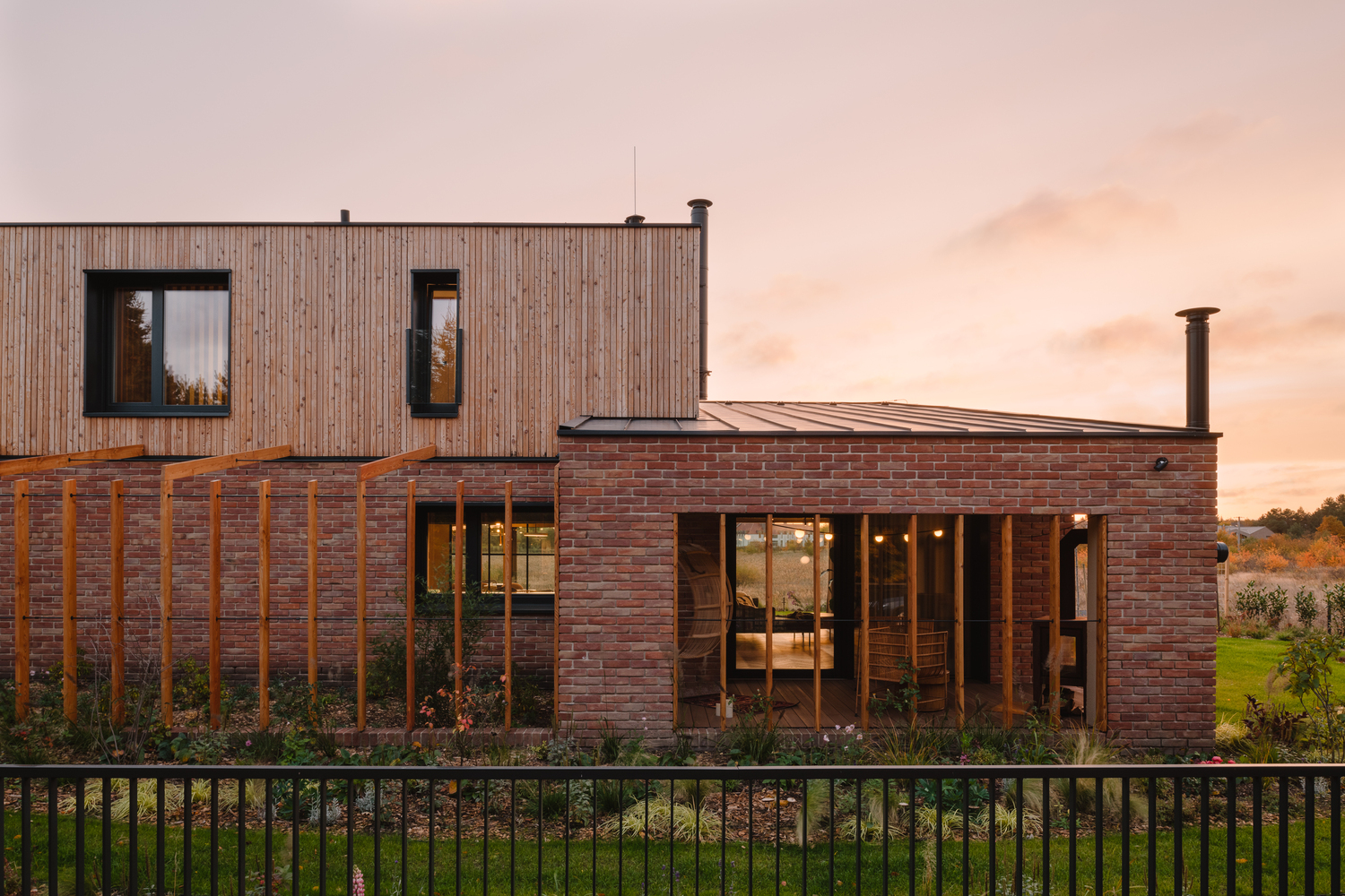 波兰 Poznań 湖畔别墅丨Studio GAB-24