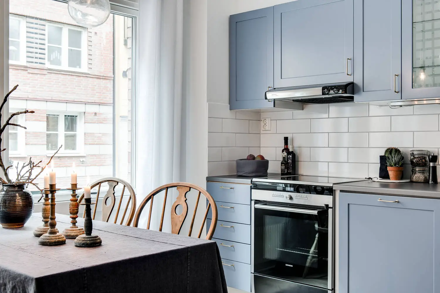 渴望春天的温暖 | 蓝灰厨房的春日幻想-10