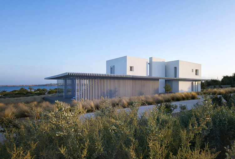 帕洛斯岛自然保护区的度假住宅改造-2