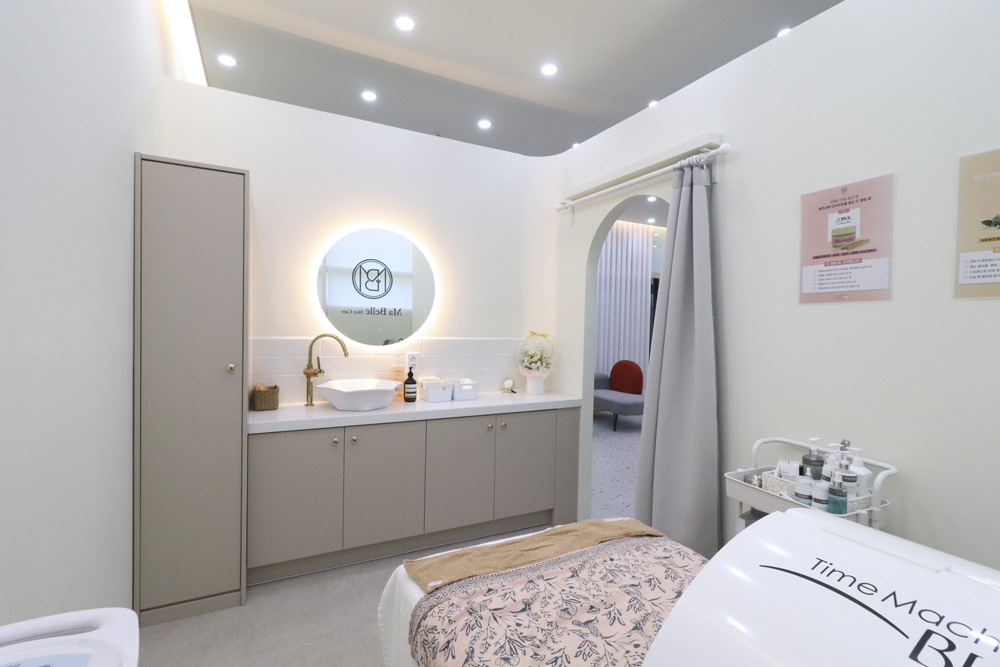 15 坪釜山美妆店-8