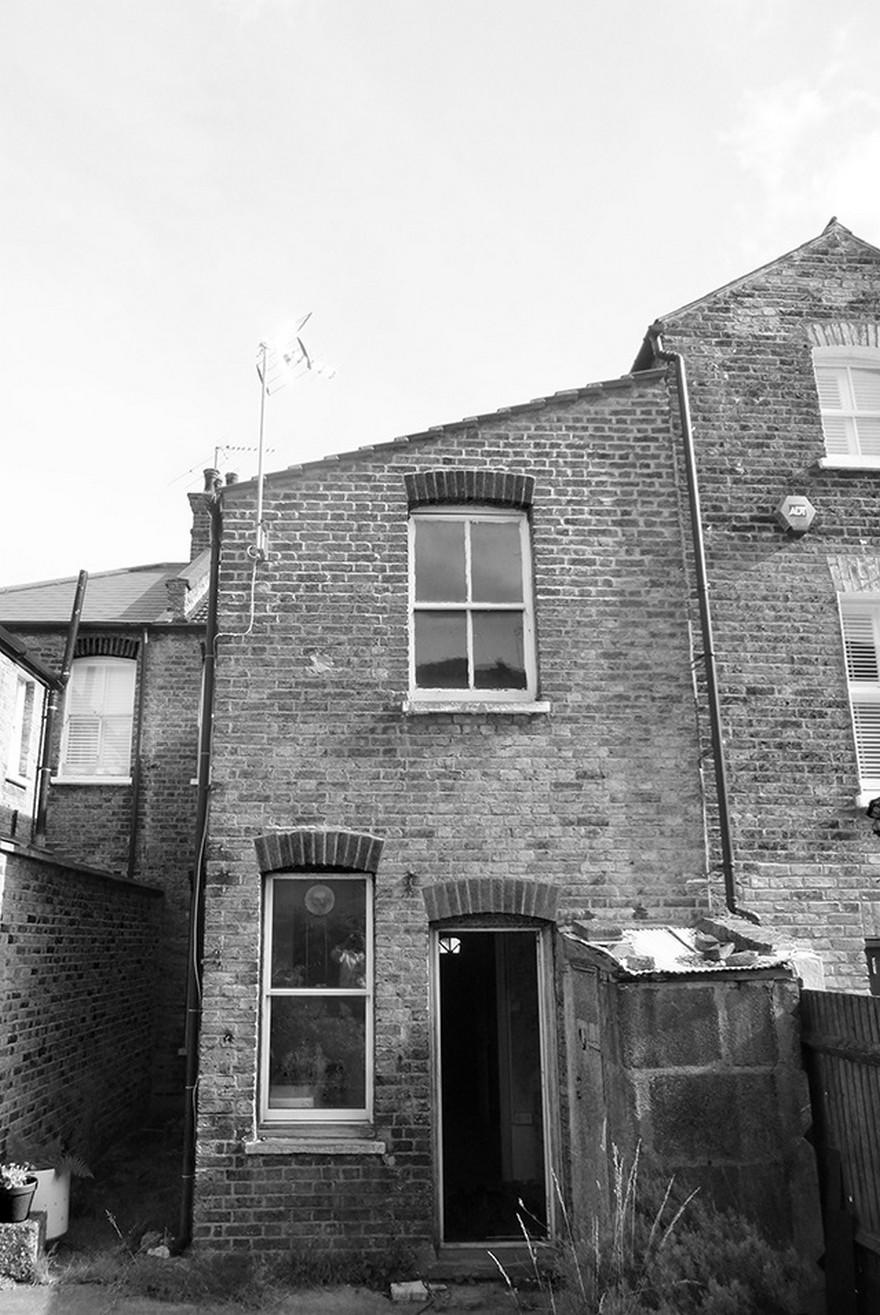 Victorian Brick Terraced House Renovated by Granit Architects-27