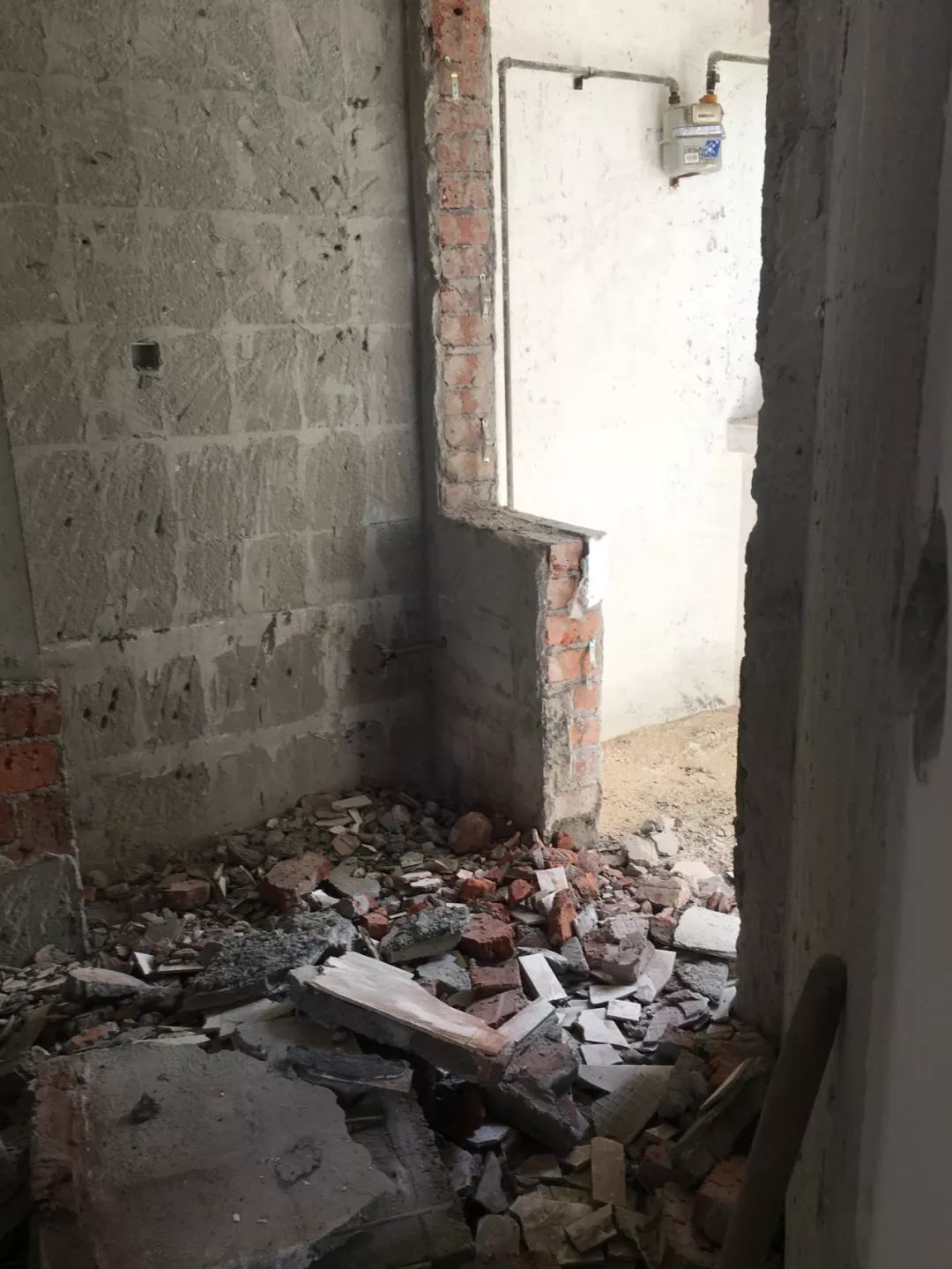 旧房翻新大改造！脏、乱、秒变现代北欧范！-42