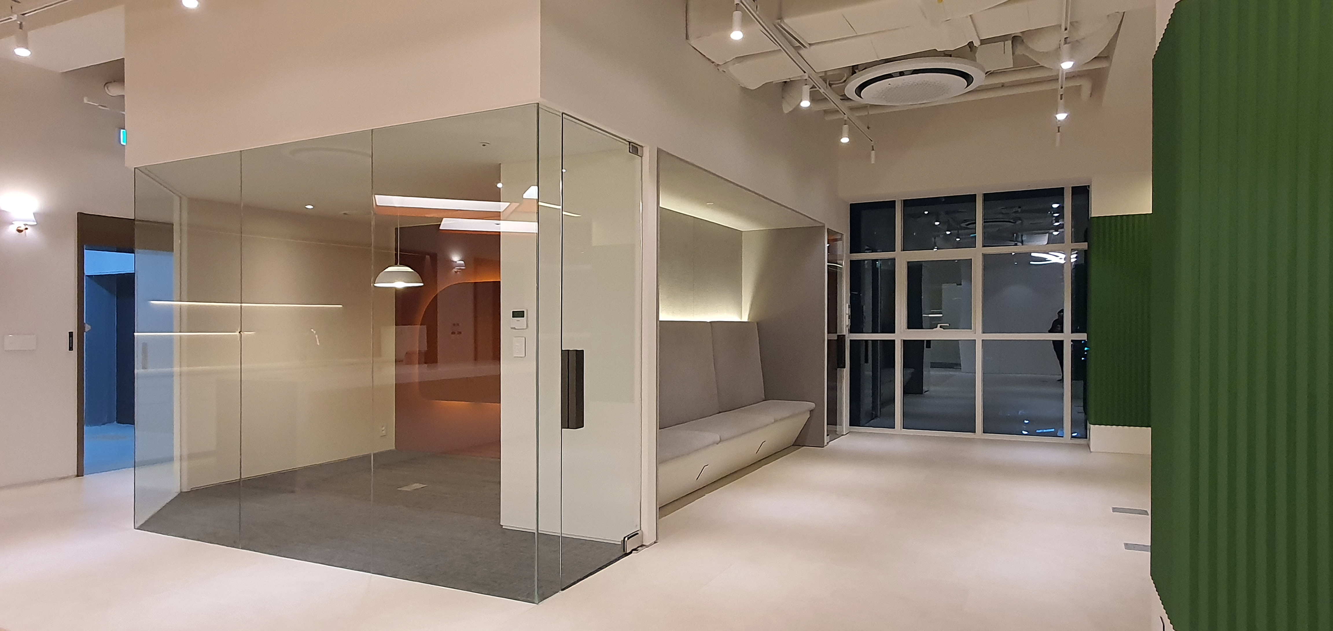 60 平极简办公室设计，现代风格的人性空间-3