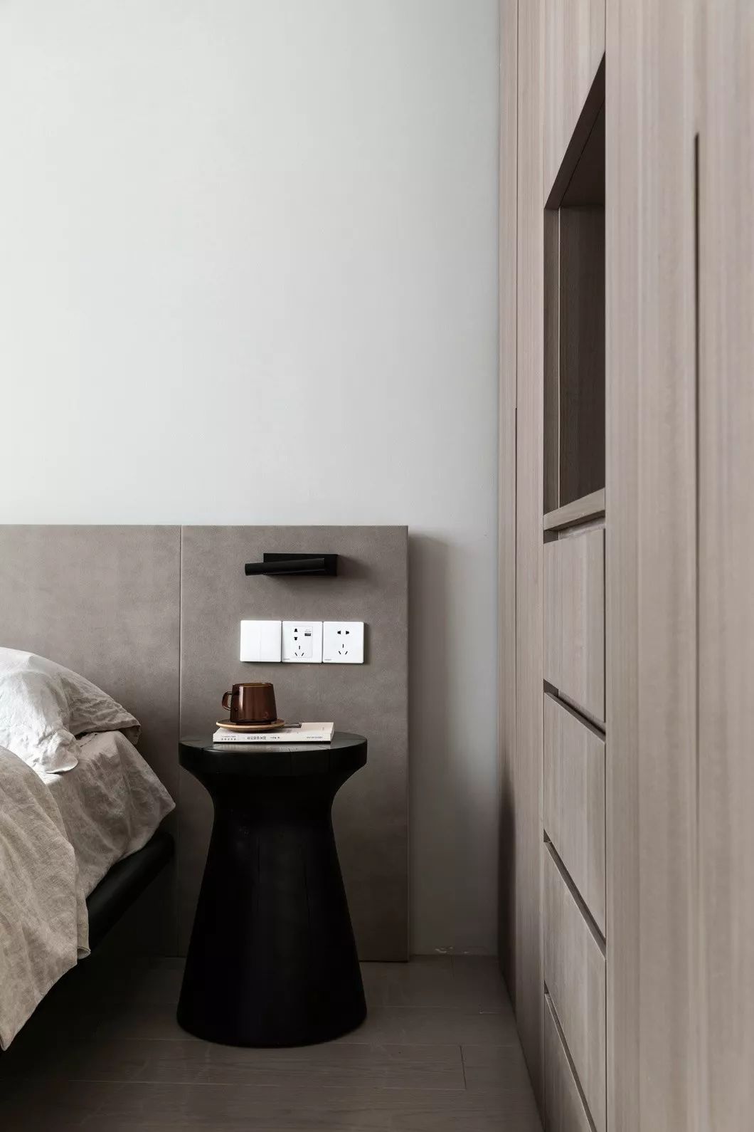 将黑白灰做到极致,展现最美的极简-94