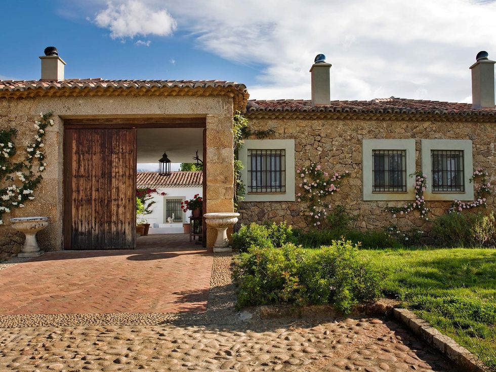 岁月静好的西班牙古宅设计-18