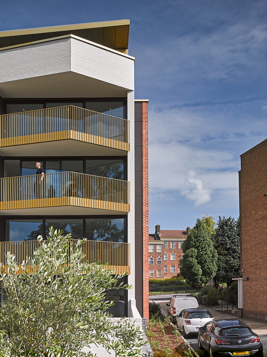 BishopsWood Court  Daykin Marshall Studio-17