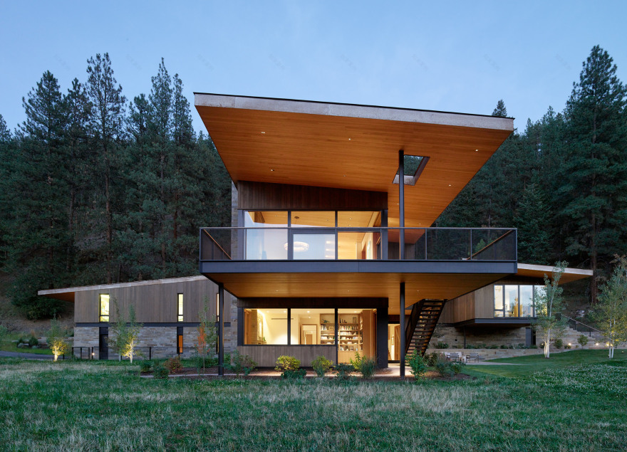Carney Logan Burke clads remote Montana home in stone and oxidised steel | Dezeen-16