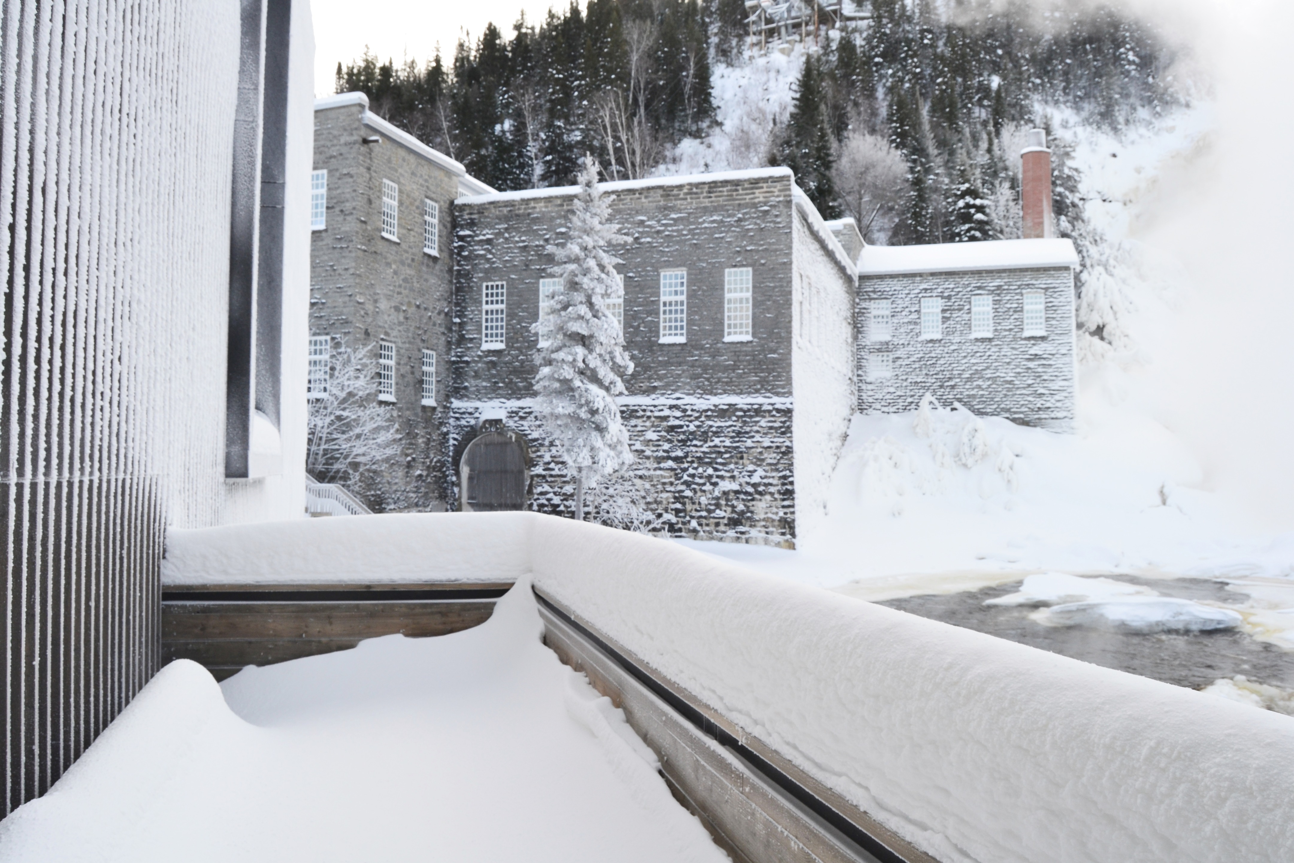 废弃村庄的重生 · Val·Jalbert 历史村落的现代整合-24