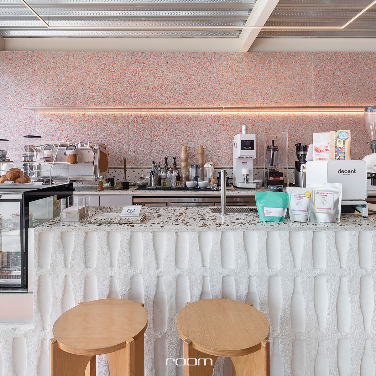 "Enviro Board" วัสดุทดแทนไม้จากขยะกล่องนม - room-2