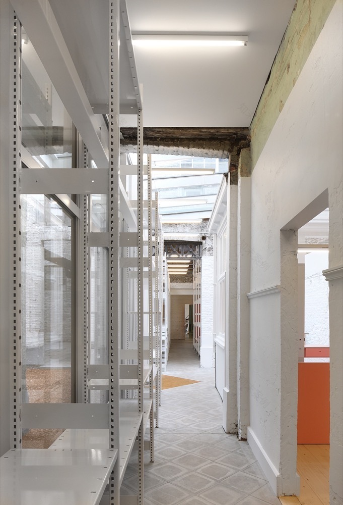 比利时 Kortrijk 商业住宅一体化设计-52