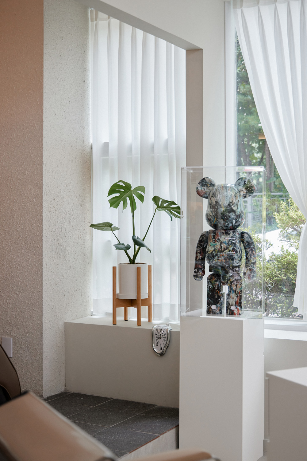 20 平米江南美容室设计 | 温馨氛围与白色&木纹的完美融合-16