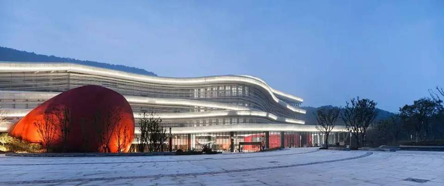 世界上最“红”的女建筑师,她的设计都很红!-64