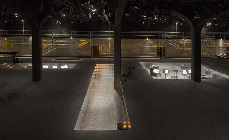 catwalk tour the top womens fashion week venues from aw 2014-57