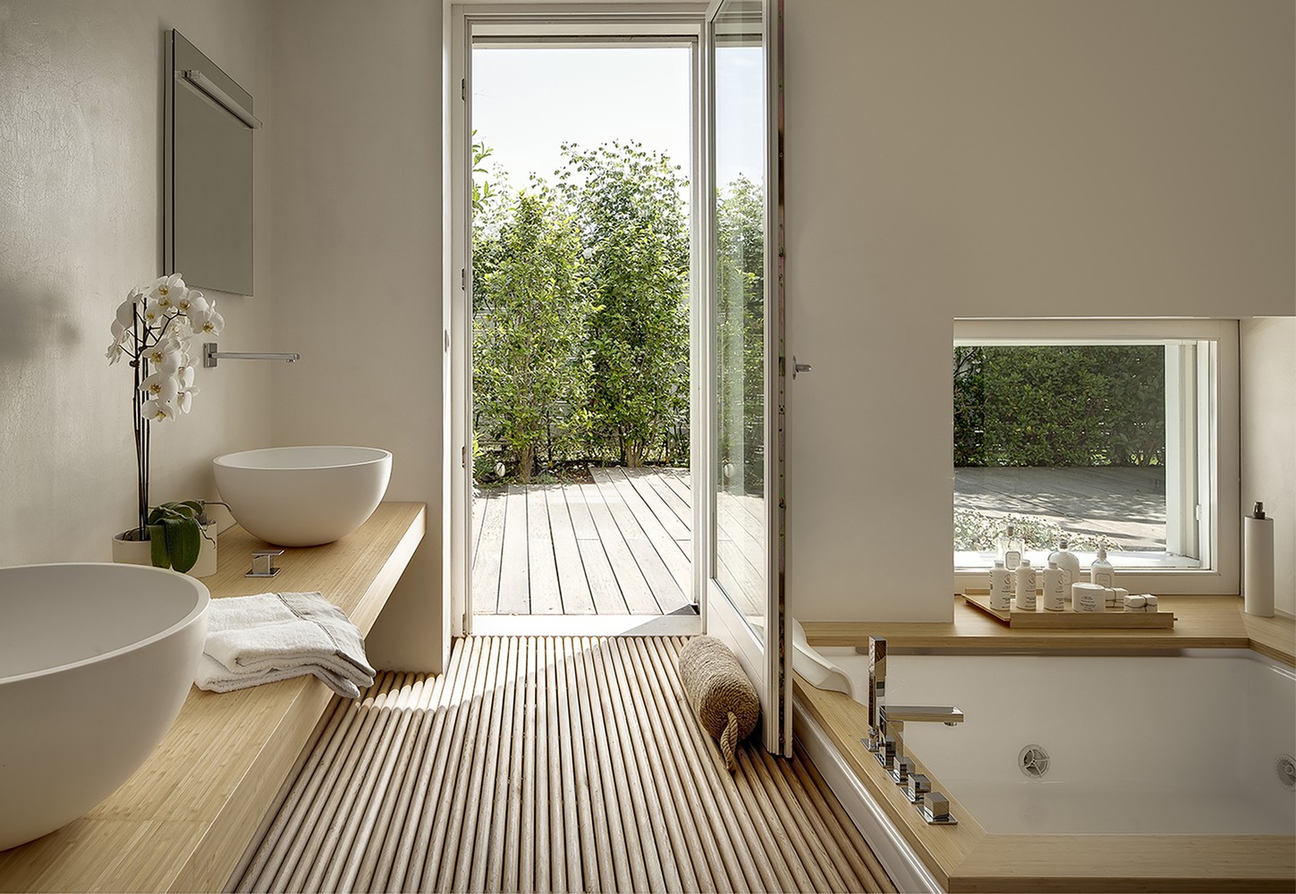 长泽英德装置艺术融入自然，打造水上花园住宅-22