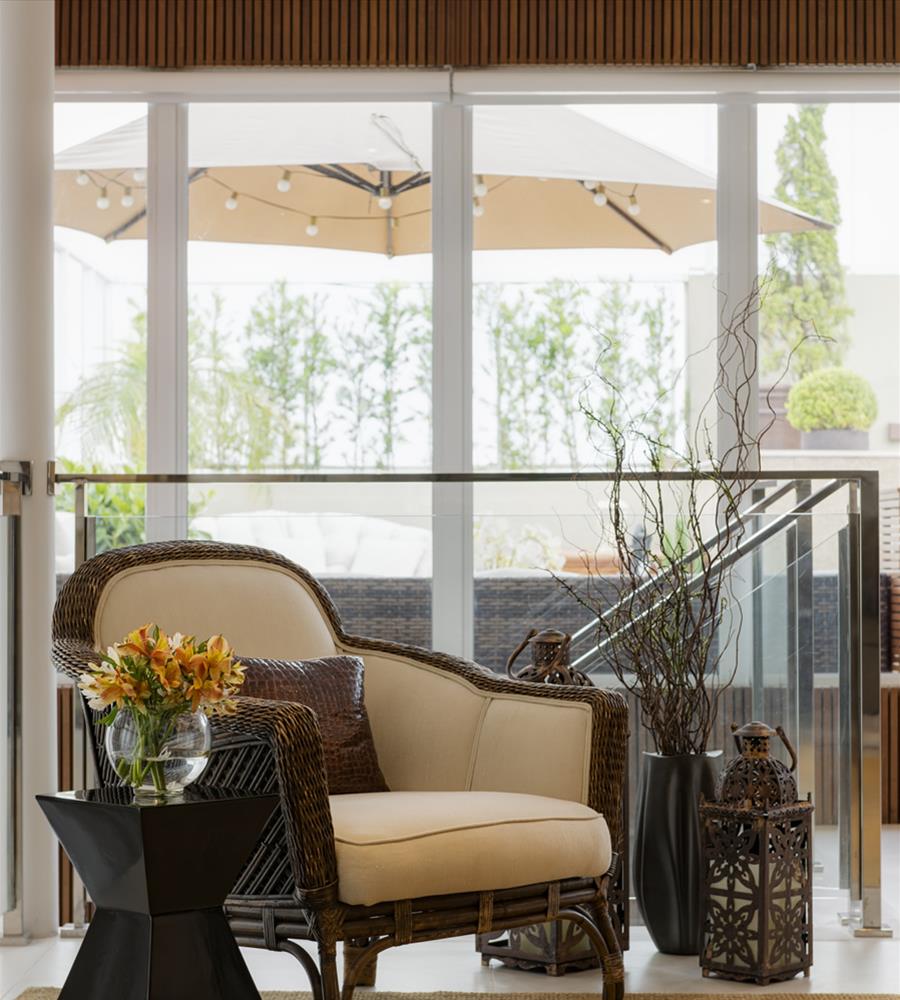 巴西 SP 公寓室内设计，原木与大理石打造温馨宜居空间-3