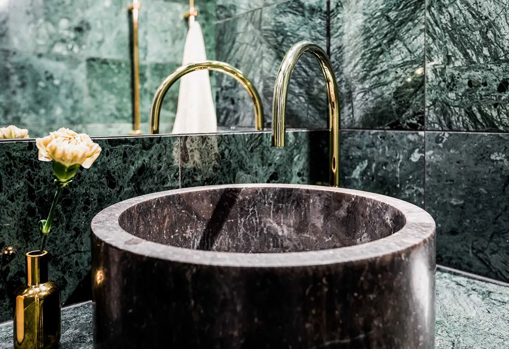 瑞典公寓的巴黎风尚与黑色厨房-18