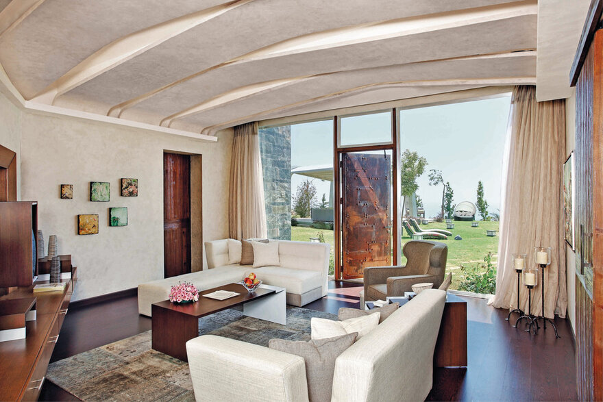 感官融合的黎巴嫩 pool house-9