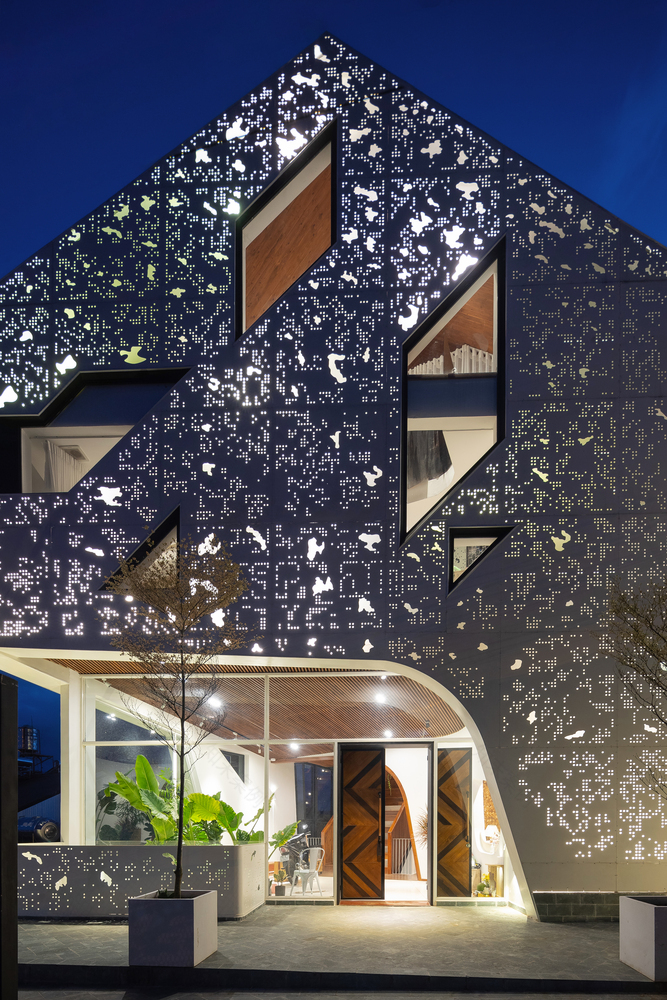 梦幻之地·越南岘港的白钢建筑民宿-46