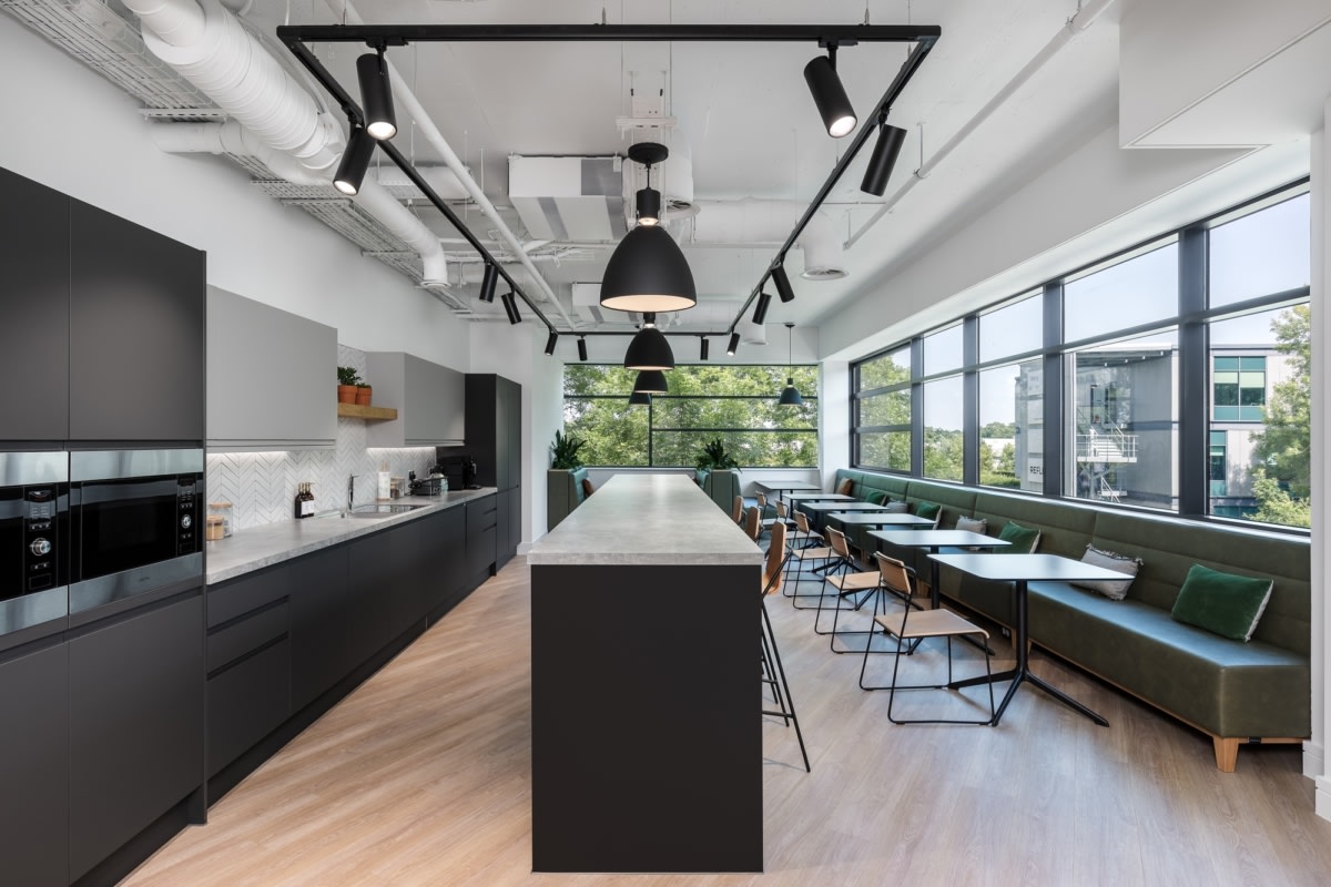 BaByliss 和 Conair 英国办公室设计丨Oktra-21