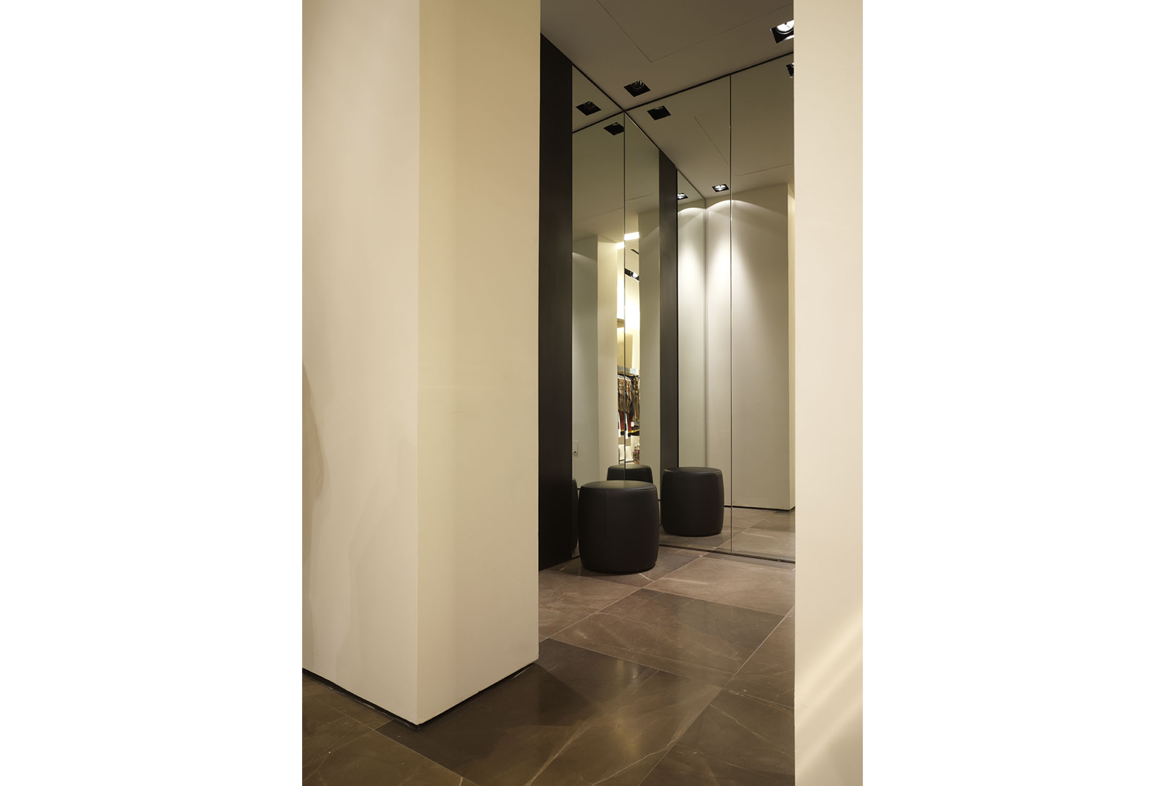 圣塞波尔克罗中心室内设计丨意大利丨Marco Costanzi Architects-7