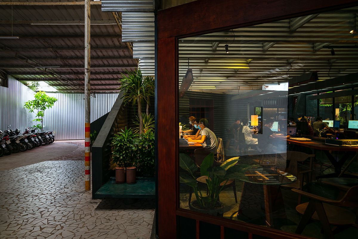 旧建筑新生命,低成本办公室设计典范-15