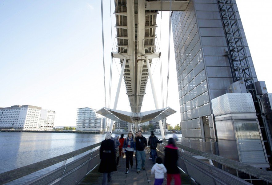Royal Victoria Dock Bridge - Lifschutz Davidson Sandilands-5