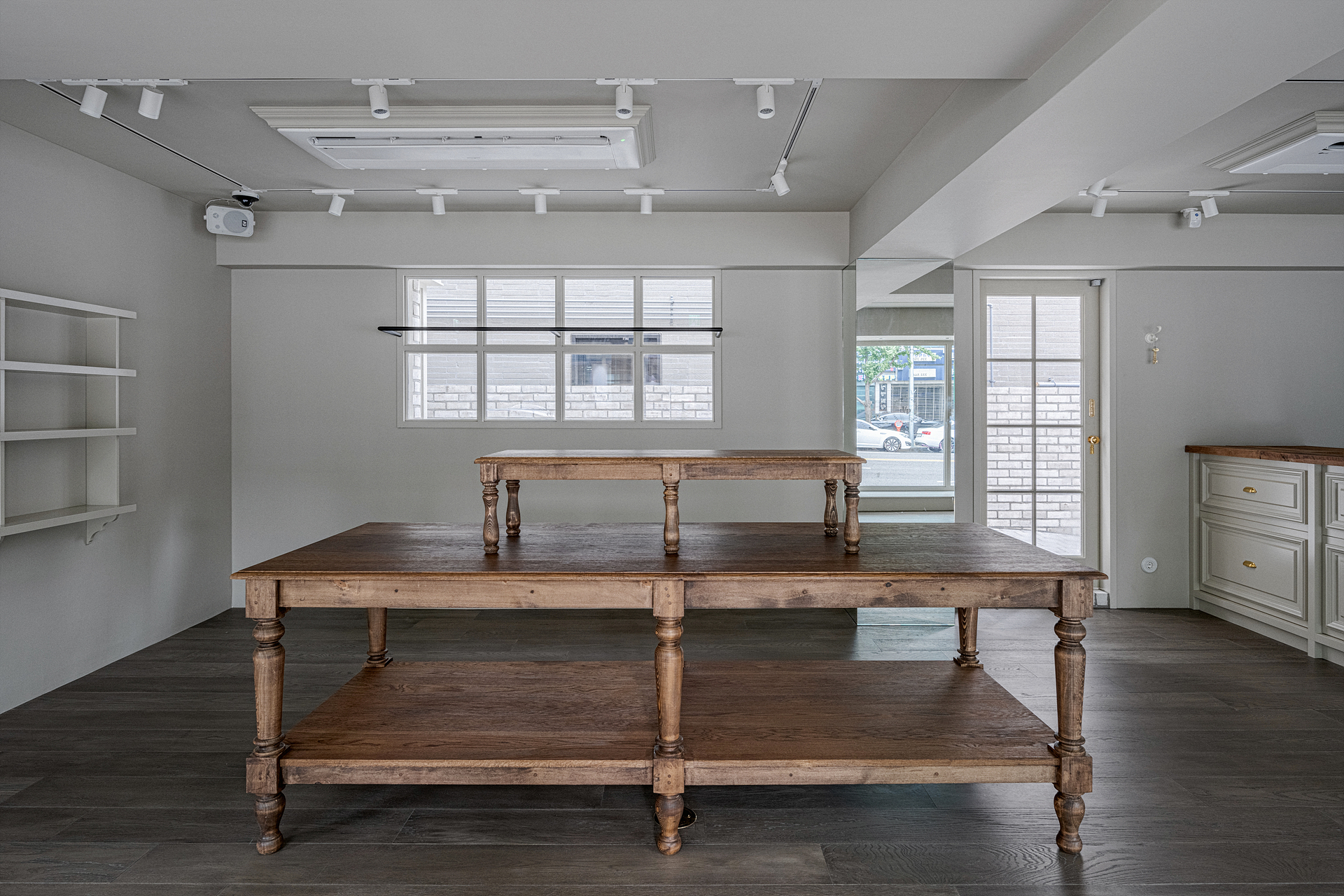 高级时尚 | 80 平小空间完美融合现代设计与功能性-4