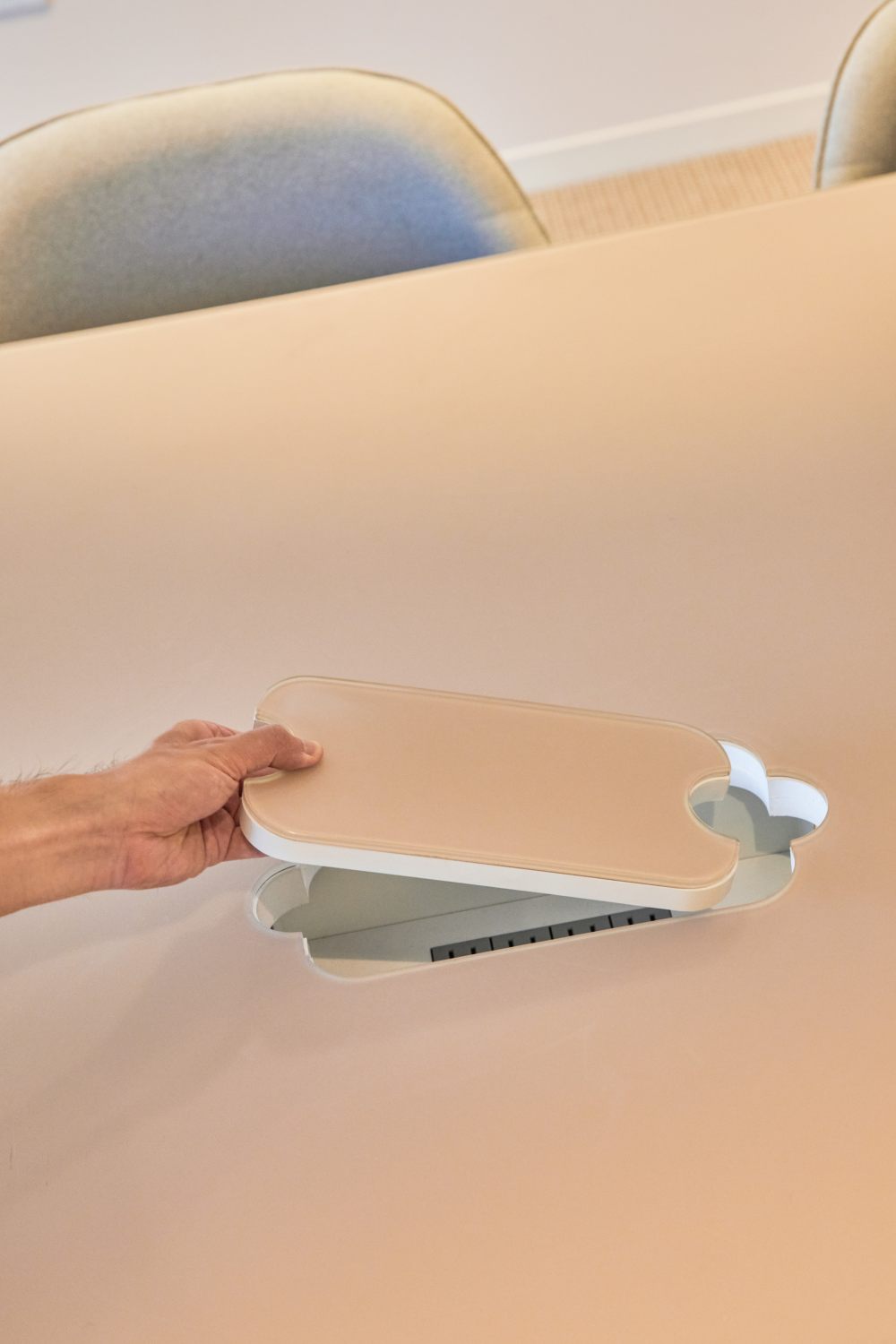 圣莫尼卡的树胶体验店 | Rapt Studio 设计的现代总部-38