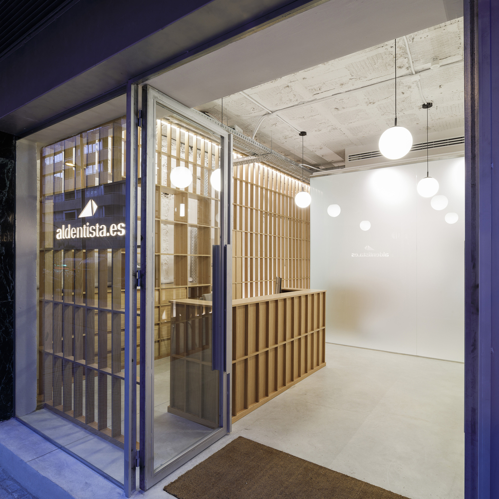 自然光与功能优化的牙科诊所设计-33