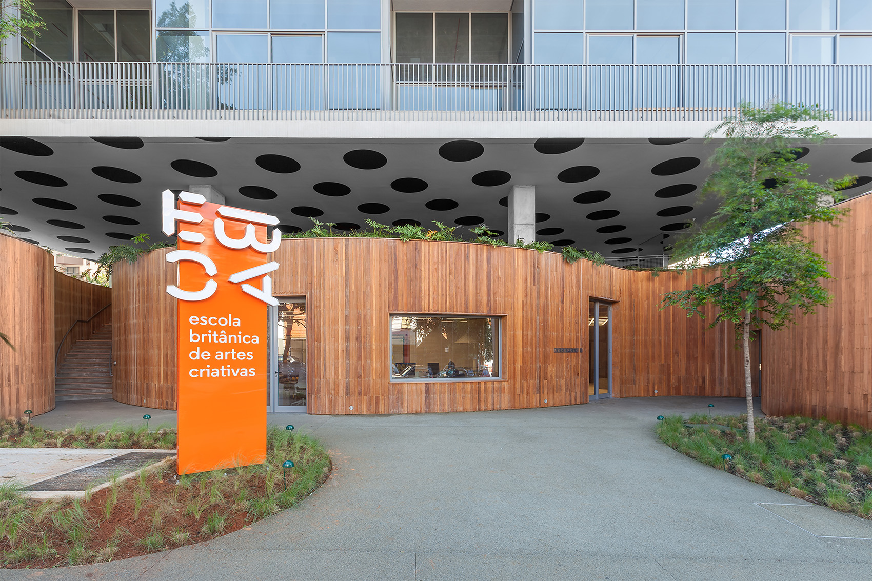 英国创意艺术大学(巴西圣保罗校区)/ FORM-3