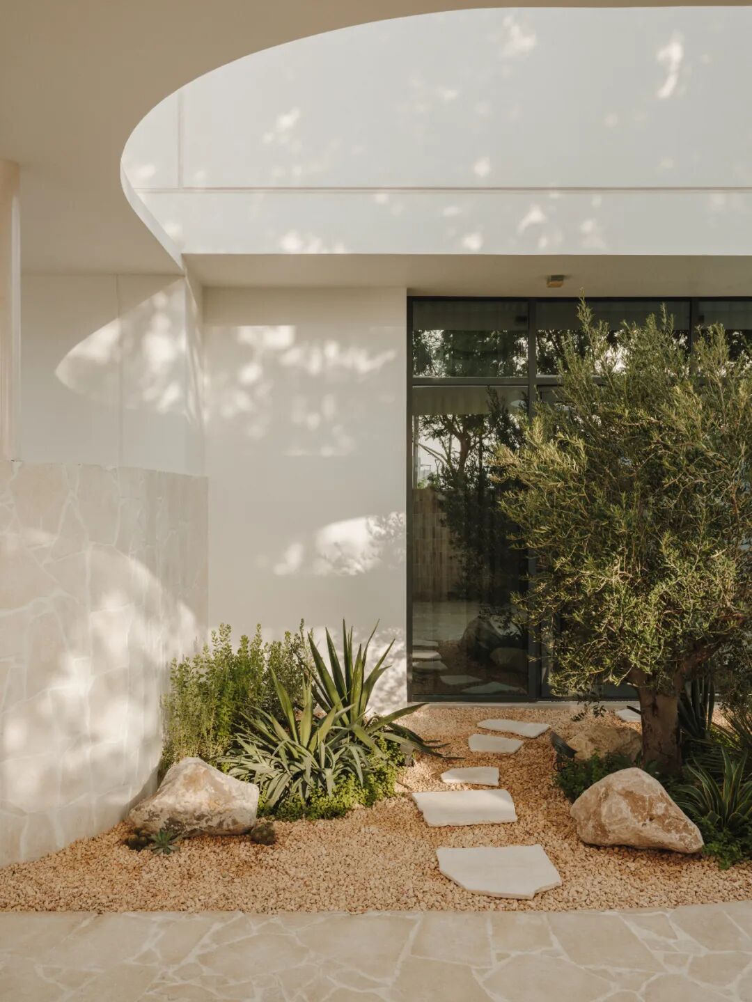 阿联酋迪拜650㎡滨海别墅丨楼房花朵设计-32