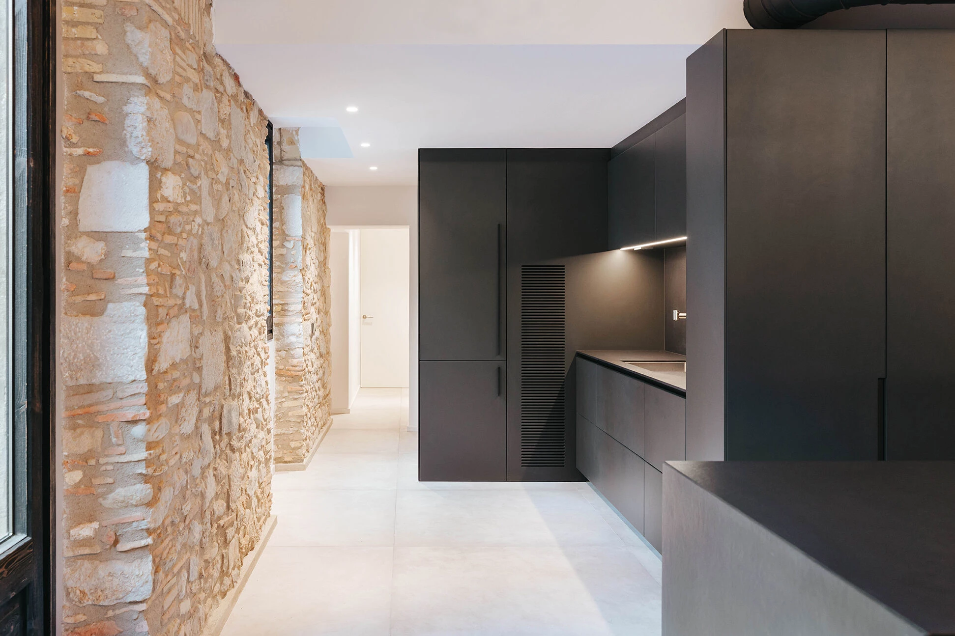 融合历史与现代的西班牙公寓改造丨西班牙赫罗纳丨Almeda Estudi-31