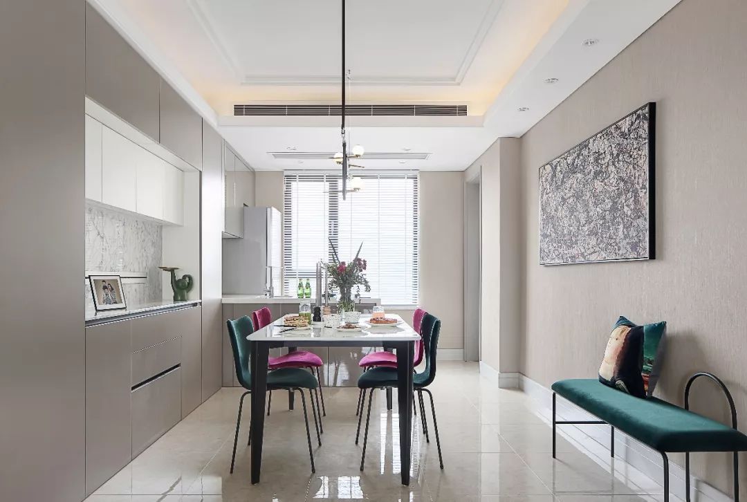 《锦色》——民航机长与轻食店主的色彩之家-44