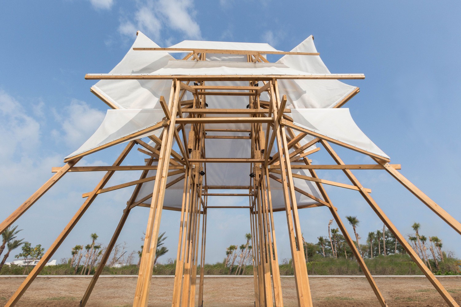 实木船帆构筑农渔城镇繁荣景象-2