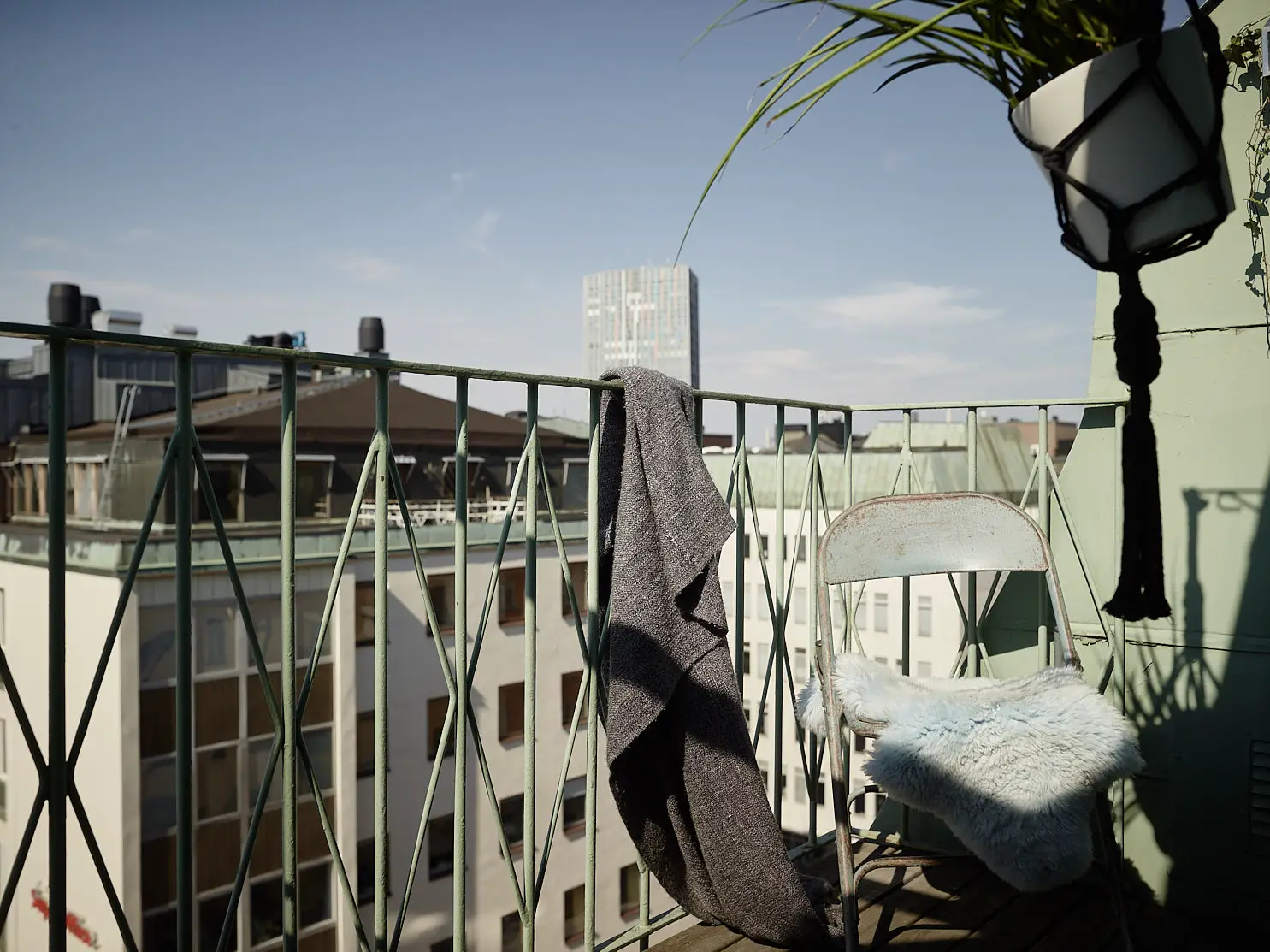 阳光明媚的 20 世纪初建筑公寓-17